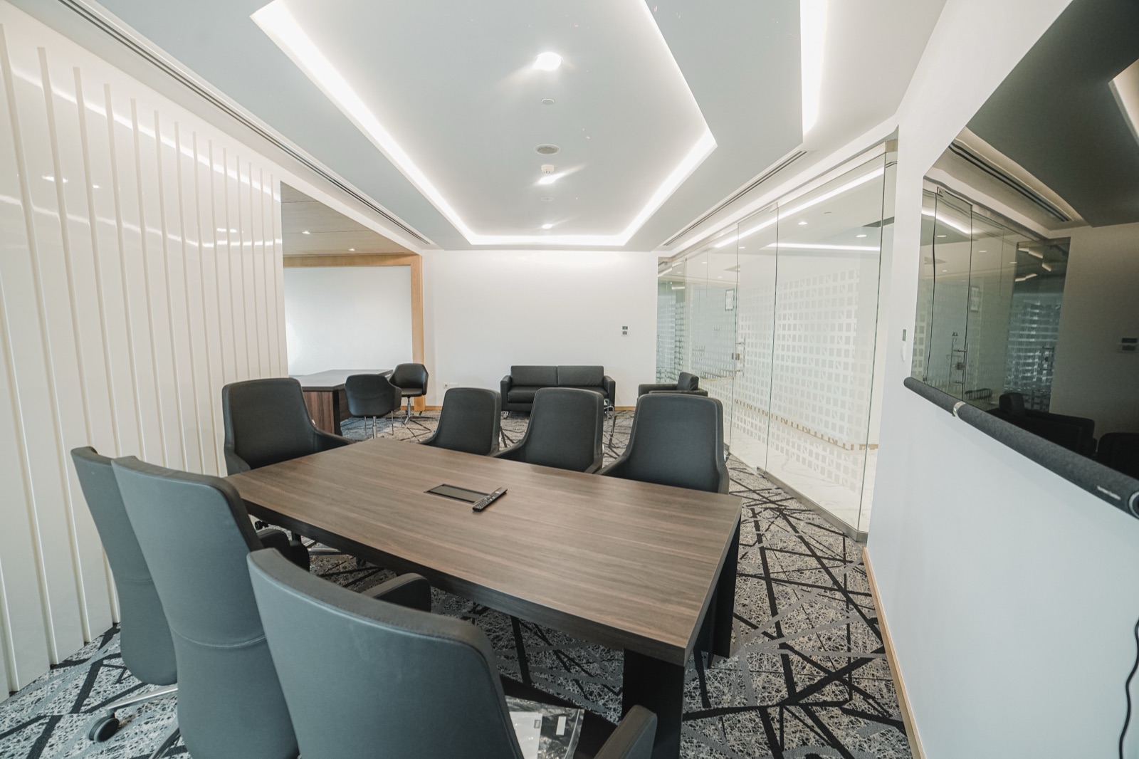 White lounge meeting room